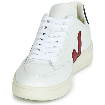 Veja V-12 LEATHER Weiss / Blau / Rot