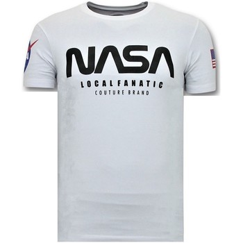 Kleidung Herren T-Shirts Local Fanatic Mit Aufdruck Nasa American Flag Weiss