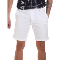 Kleidung Herren Shorts / Bermudas Gaudi 811FU25023 Weiss