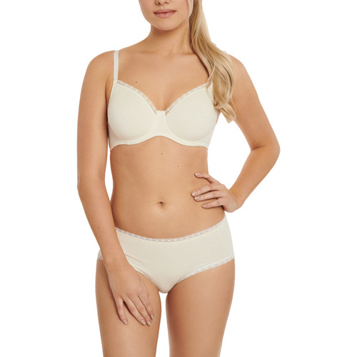 Lisca Shorty Ines Weiss