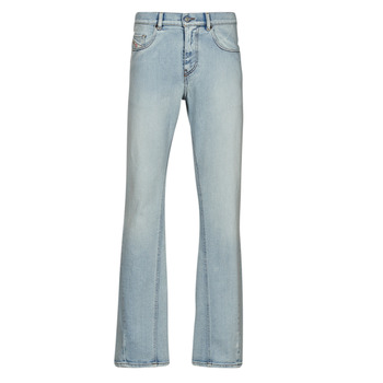 Farfetch Herren Kleidung Hosen & Jeans Jeans Bootcut Jeans Mid-rise bootcut denim jeans 