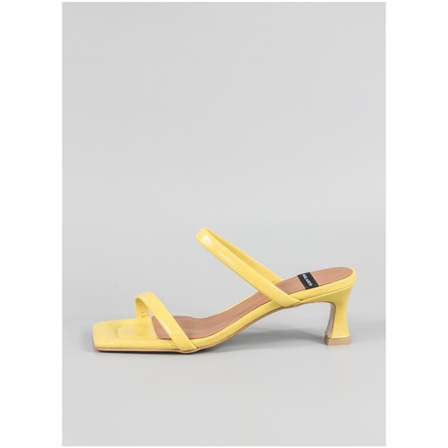 Schuhe Damen Sandalen / Sandaletten Angel Alarcon Sandalias  en color mostaza para señora Gelb