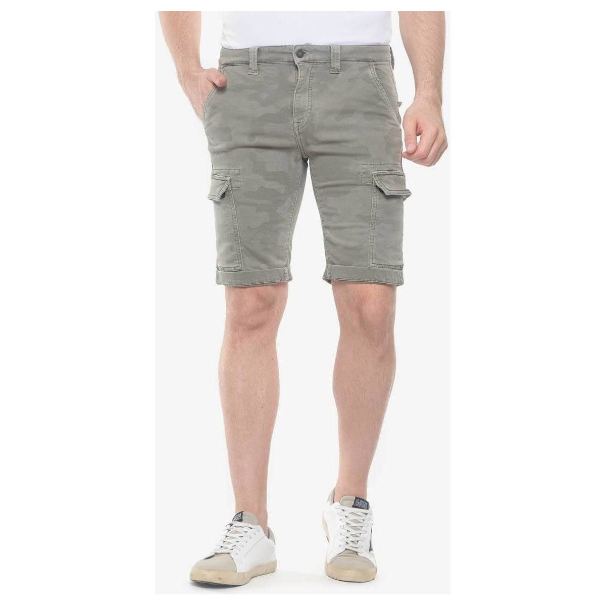Kleidung Herren Shorts / Bermudas Le Temps des Cerises Bermuda-short shorts DAMON Braun
