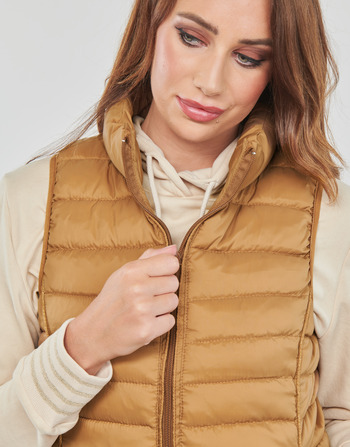 Only ONLNEWCLAIRE QUILTED WAISTCOAT OTW Braun