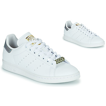 Schuhe Damen Sneaker Low adidas Originals STAN SMITH W Weiss / Silbern