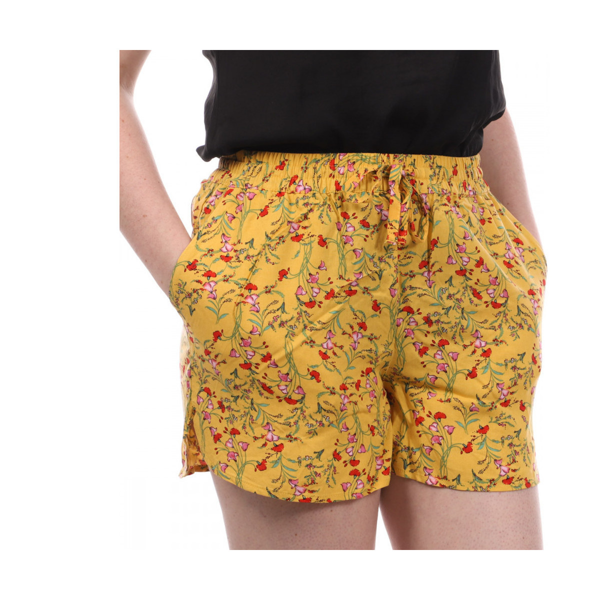 Kleidung Damen Shorts / Bermudas Vero Moda 10245159 Gelb