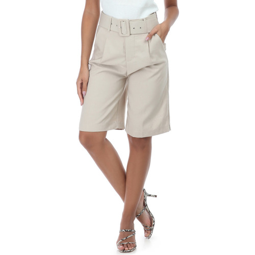 Kleidung Damen Shorts / Bermudas La Modeuse 21103_P57905 Beige