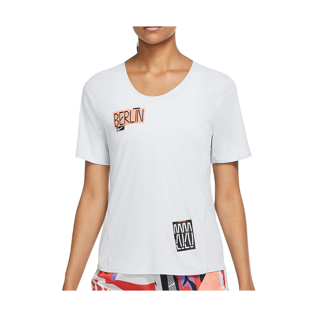 Kleidung Damen T-Shirts & Poloshirts Nike DA1873-043 Grau