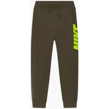 Kleidung Jungen Jogginghosen Nike BOYS Sportswear 86G690 Grün