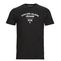 Kleidung Herren T-Shirts Calvin Klein Jeans VARSITY CURVE LOGO T-SHIRT Schwarz