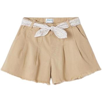 Kleidung Mädchen Shorts / Bermudas Mayoral  Beige