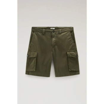 Kleidung Herren Shorts / Bermudas Woolrich WOSH0039MR Grün