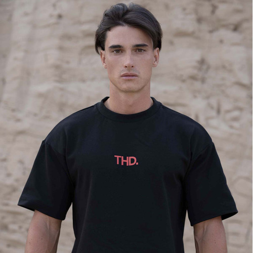 Kleidung T-Shirts THEAD. TESS Schwarz