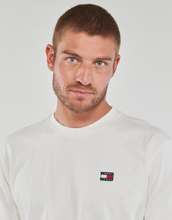 Tommy Jeans TJM CLSC TOMMY XS BADGE TEE Weiss