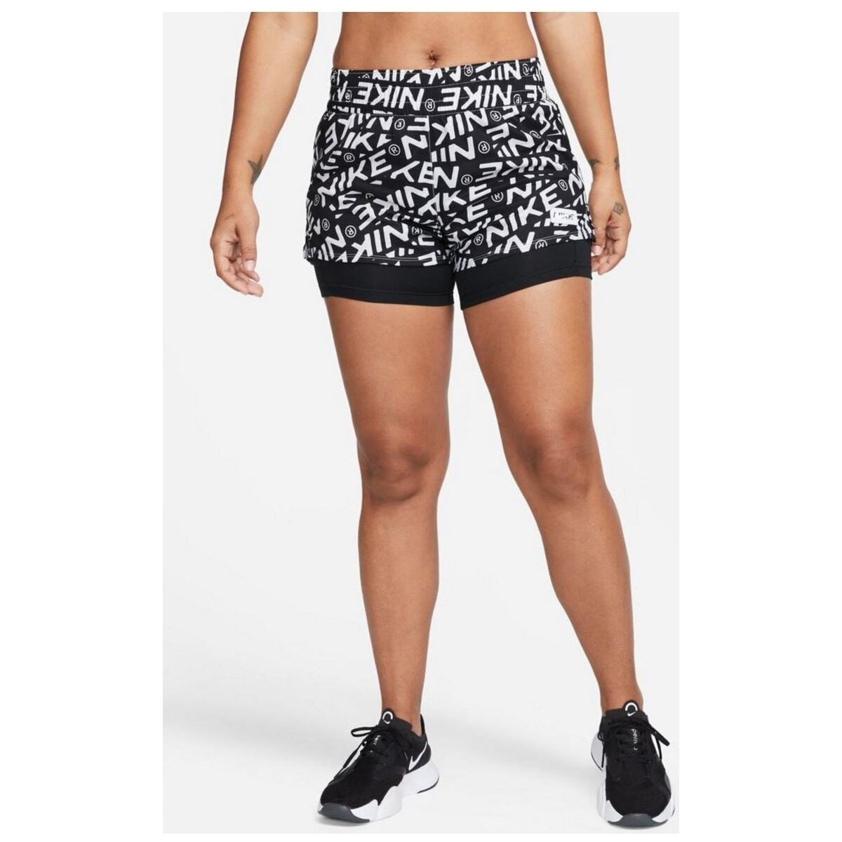Kleidung Damen Shorts / Bermudas Nike Sport Dri-FIT One Mid-Rise 3 DX0090-025 Grau