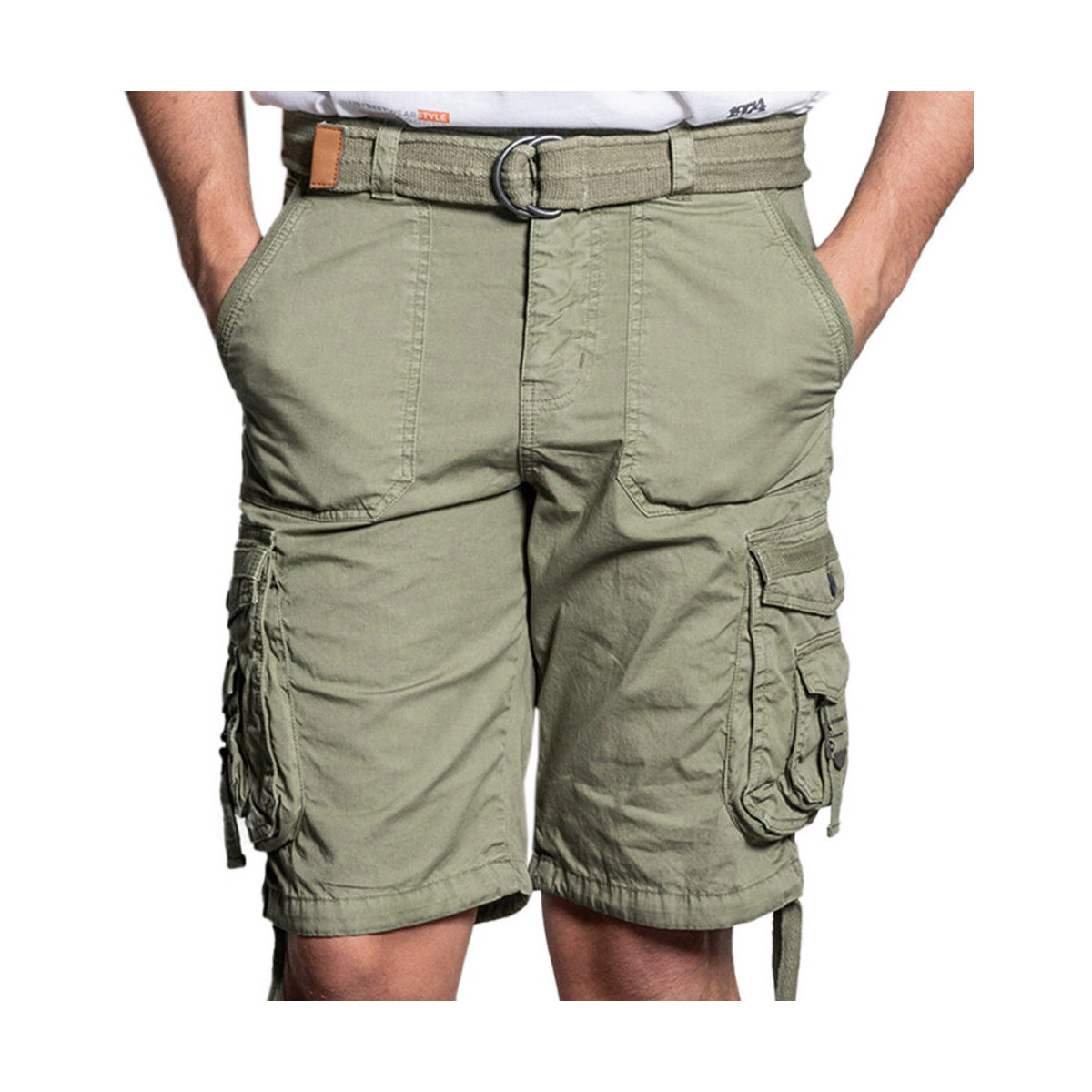 Kleidung Herren Shorts / Bermudas Deeluxe 03T731M Grün