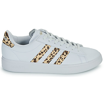 Adidas Sportswear GRAND COURT 2.0 Weiss / Leopard