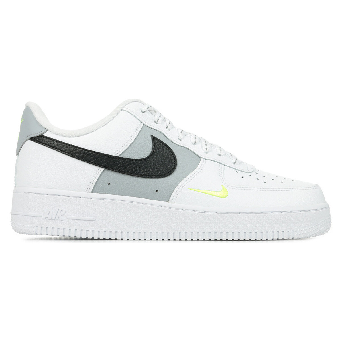 Schuhe Herren Sneaker Nike Air Force 1 '07 Weiss