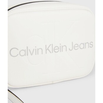 Calvin Klein Jeans K60K6102750LI Weiss