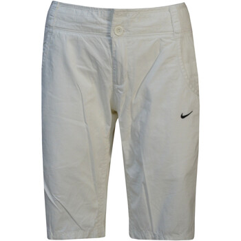 Kleidung Damen Shorts / Bermudas Nike 365065 Weiss