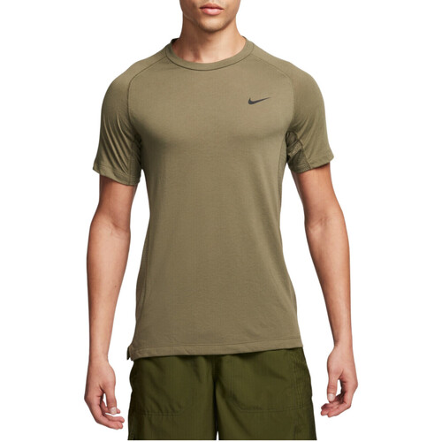 Kleidung Herren T-Shirts Nike FN2979 Grün