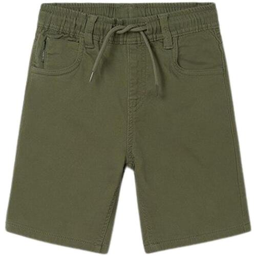 Kleidung Jungen Shorts / Bermudas Mayoral  Grün