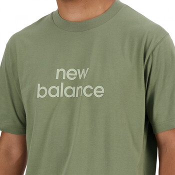 New Balance Sport essentials linear t-shirt Grün
