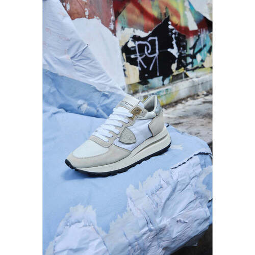 Philippe Model  Weiss