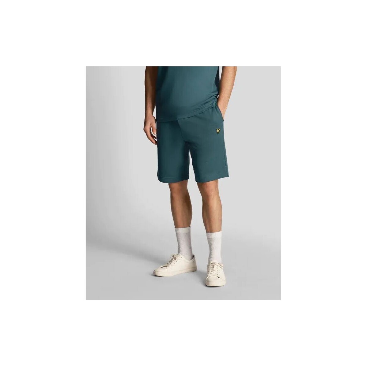 Kleidung Herren Shorts / Bermudas Lyle & Scott ML414VOG SWEAT SHORT-W746 MALACHITE GREEN Grün