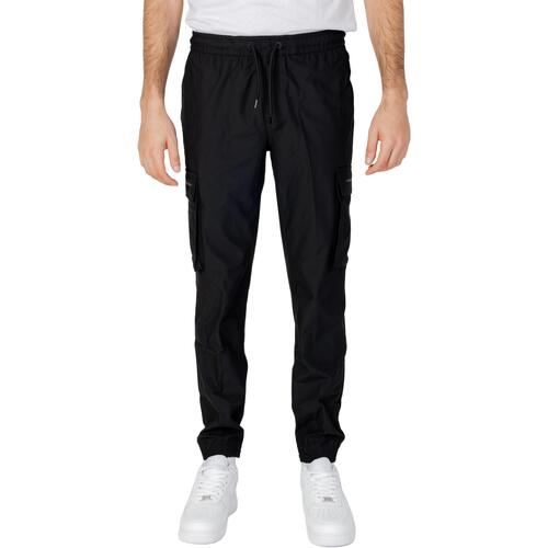 Kleidung Herren Hosen Calvin Klein Jeans TECHNICAL LOGO REPEA J30J324686 Schwarz
