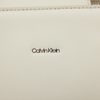 Calvin Klein Jeans MUST SHOPPER MD_PU/NUBUCK K60K611677 Beige