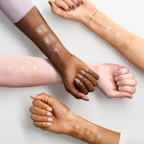 Essence Magic Filter Radiance Boost Foundation - 20 - Medium Orange