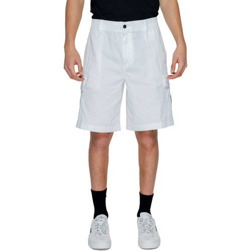 Kleidung Herren Shorts / Bermudas Calvin Klein Jeans CARGO J30J325140 Weiss