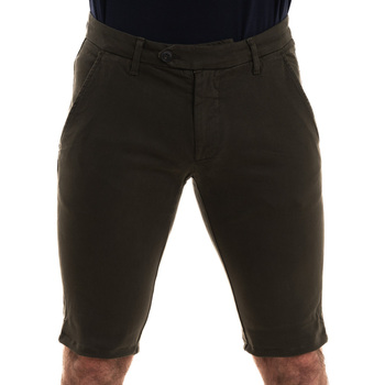 Kleidung Herren Shorts / Bermudas Roy Rogers RRU087C9250112 Grün