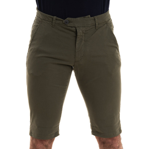 Kleidung Herren Shorts / Bermudas Roy Rogers RRU087C9250112 Grün