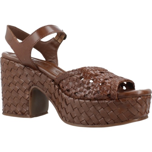 Carmela 161637c Braun
