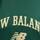 Kleidung Damen T-Shirts & Poloshirts New Balance ATHLETICS VARSITY SHIRT Grün