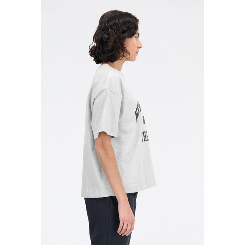 New Balance ATHLETICS VARSITY SHIRT Grau