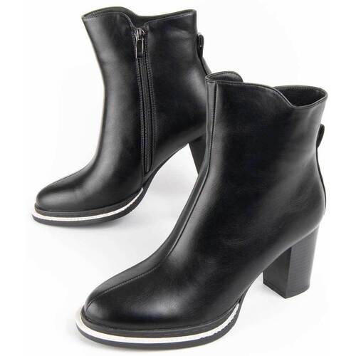 Schuhe Damen Klassische Stiefel Montevita 100703 Schwarz